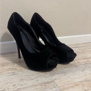 Black Qupid Heels